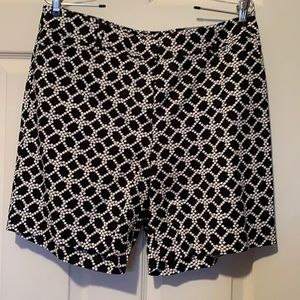 Talbots perfect 7” shorts